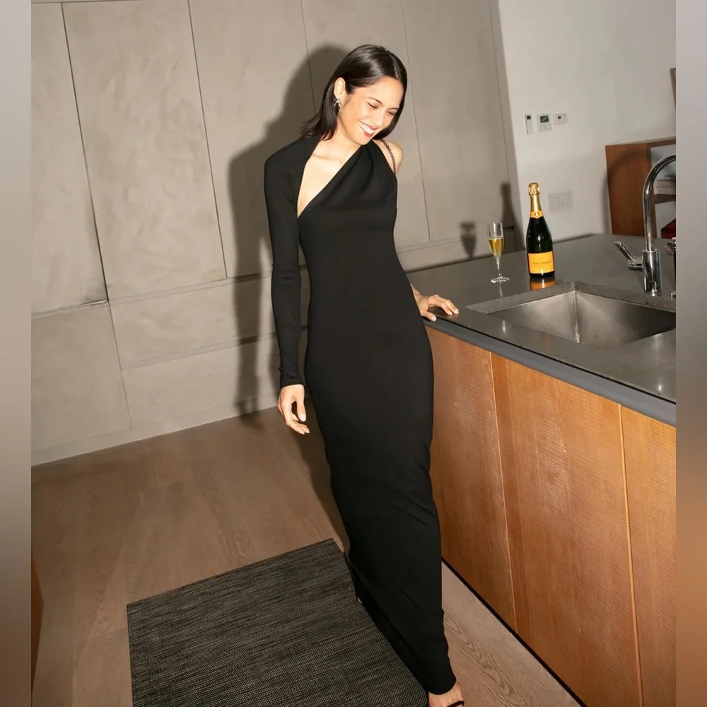 New! Marcella Manhattan One Shoulder Knit Gown Black Maxi Dress Size Medium - Picture 2 of 10